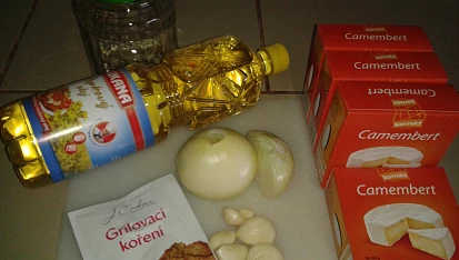 Nakládaný Hermelín s grilovacím kořením