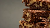Nepečené brownies s vlašskými oříšky
