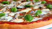 Pizza Margherita / Napoletana