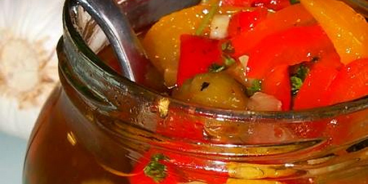 Salát z pečených paprik