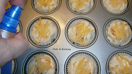 Slané kynuté muffiny se sýrem a se škvarky