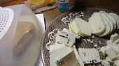Sýrová pizza na celerovém těstě