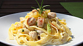 Tagliatelle s cuketovou omáčkou
