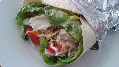 Tortilla s hermelínem a česnekovou majonézou