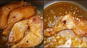 Uzená kuřecí stehna na slanině v papiňáku, Na rozehřátém oleji osmažíme slaninu s cibulí a česnekem,podlijeme vývarem,přidáme stehna a pod tlakem dusíme 5minut.Poté šťávu dochutíme a necháme převařit