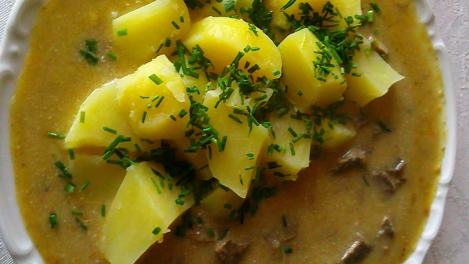 Vepřové ledvinky a srdce na smetaně