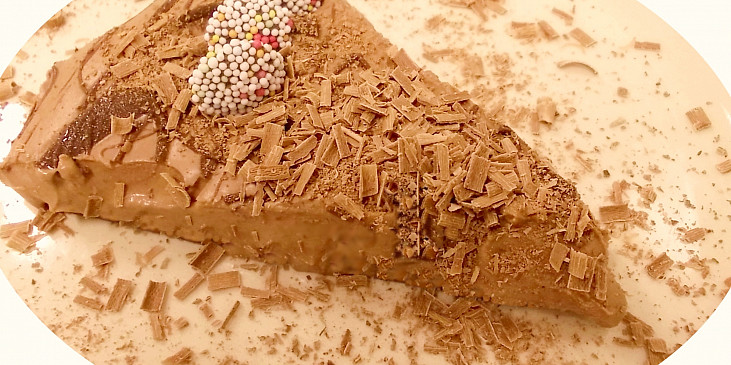 Cokoladovy dort-Nepeceny