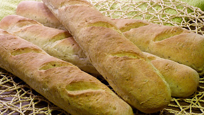 Francouzské bagety ze čtyř surovin