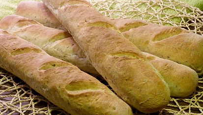 Francouzské bagety ze čtyř surovin