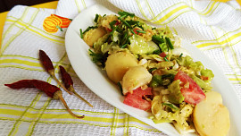 Kapustovo - bramborový salát
