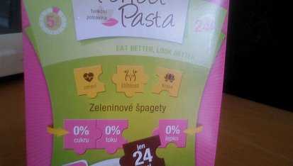 Kuřecí steaky se zeleninovými špagetami