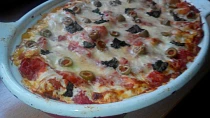 Lasagne s makrelou, ricottou, špenátem a rajčaty