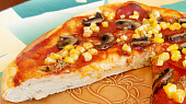 Pizza těsto z pizzerie