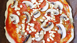 Pizza těsto z pizzerie