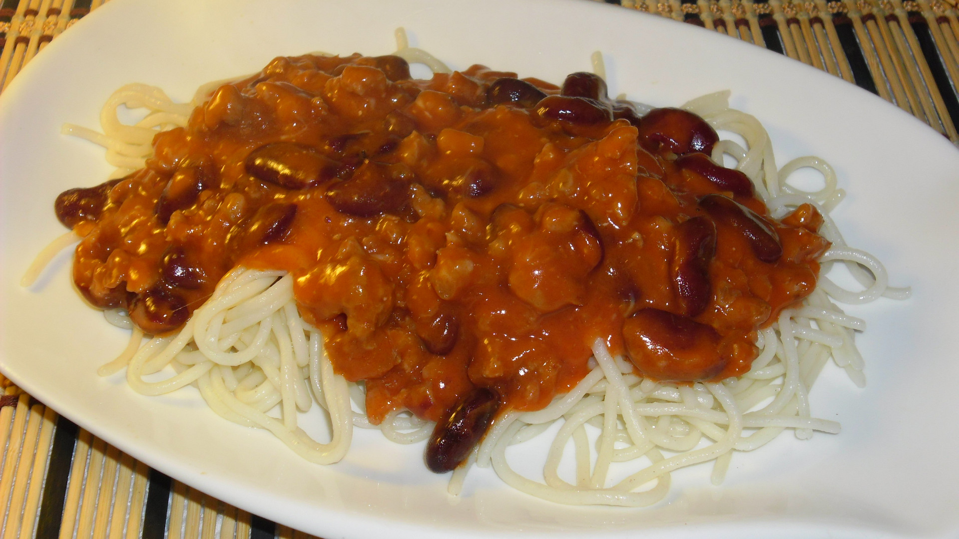 Špagety s fazolema