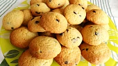 Sušenky s kousky čokolády (cookies)