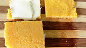 Sýrový sandwich se šalvějí z polenty