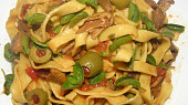 Tagliatelle s olivami a houbami, Tagliatelle s olivami a houbami