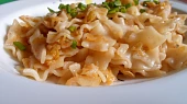 Těstoviny s kapustou, s chilli a citronem