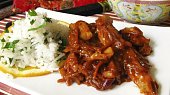 Wok - pražené zázvorové kuře