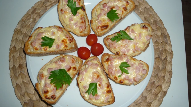 Zapečené toasty s blaťáckým zlatem