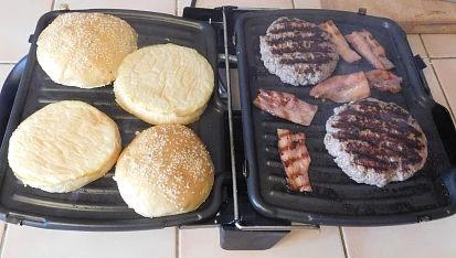 Cheeseburger na grilu, Hamburger na kontaktním griliu