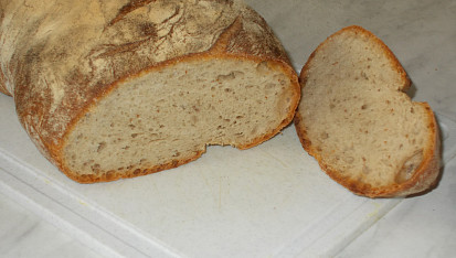 Chléb s pâte fermentée