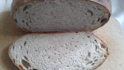Chléb s pâte fermentée