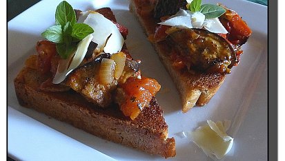 Crostini s lilkem a sýrem