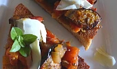 Crostini s lilkem a sýrem