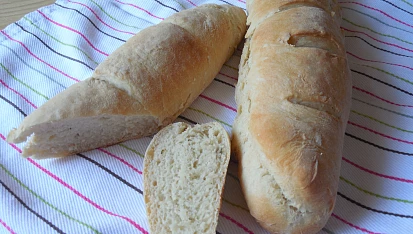 Francouzské bagety ze čtyř surovin