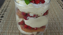 Jahodové tiramisu