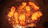 Kuřecí bagetky na grilu, usmažené maso