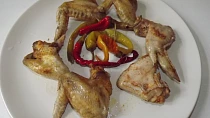Kuřecí křidýlka z mikrovlnky