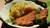 Květákové tandoori placičky s kuřecím masem