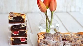 Malinový cheesecake brownies