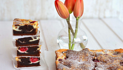 Malinový cheesecake brownies