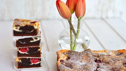 Malinový cheesecake brownies