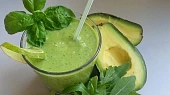 Matcha detox drink