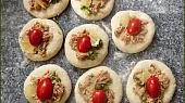 Minipizzy s tuňákem a citronem