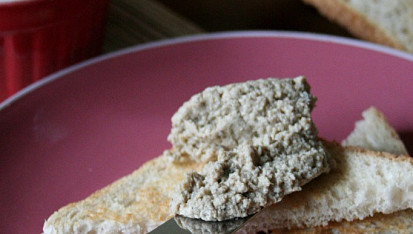 Paštika z hlívy ústřičné s tofu a portským vínem