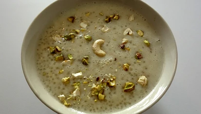 Sabudana kheer (indický dezert z tapiokových perliček)