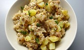 Sabudana khichdi (indické postní jídlo z tapiokových perliček)