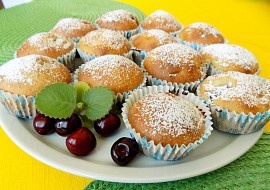 Třešňové muffiny