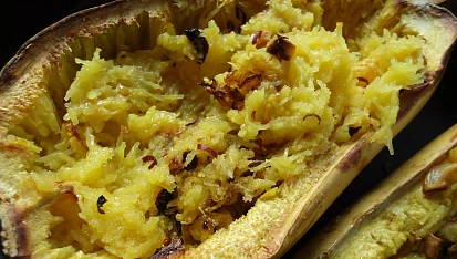 Aglio olio  peperoncino ve špagetové dýni