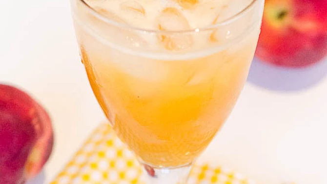 Broskvová margarita