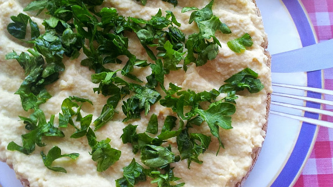 Cizrnový hummus