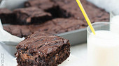 Čokoládové brownies s kousky čokolády