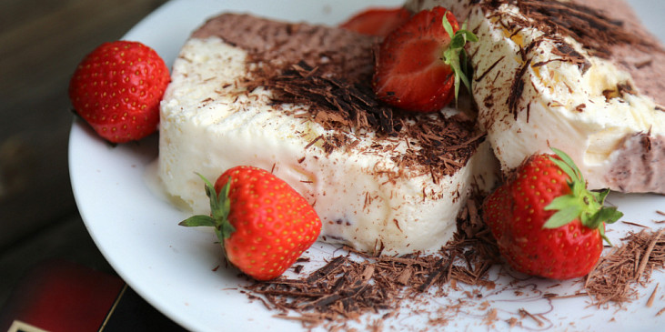 Čokoládovo-vanilkové semifreddo