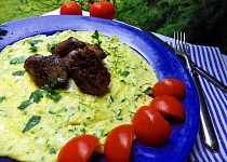 Cuketová omeleta s kuřecímu játry